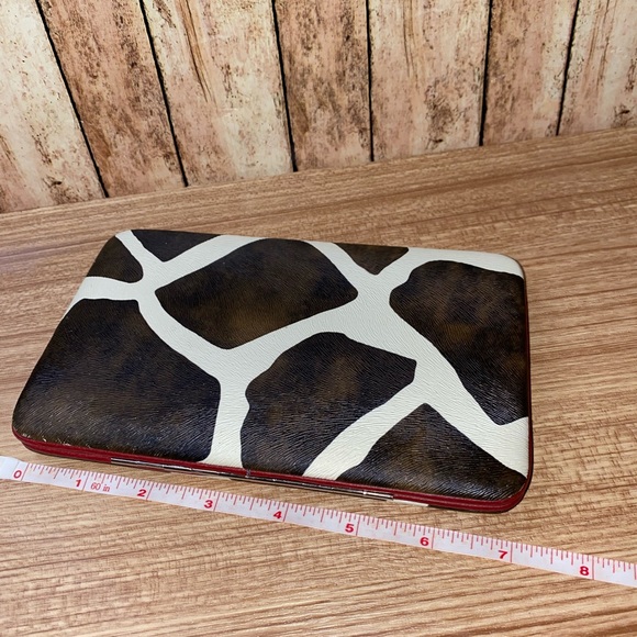 Animal Print Card Holder Clasp Wallet Credit Card/ID slots. - Picture 4 of 6